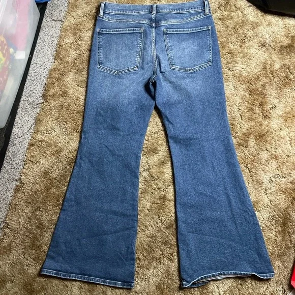 Express 70s Flare Mid Rise Stretch Jean Size 10 Short Woman's - Picture 7 of 7